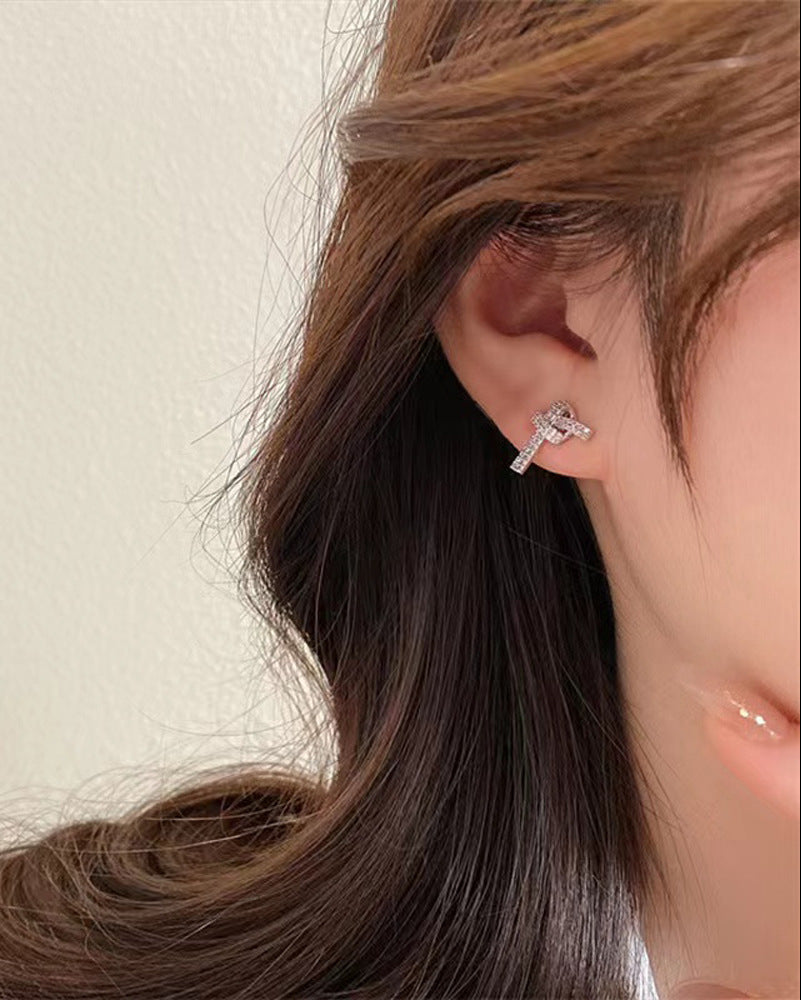 ピアス