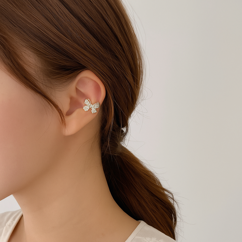 きらめくリボンイヤーカフ